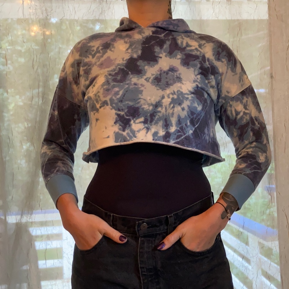 Tie dye crop top hoodie